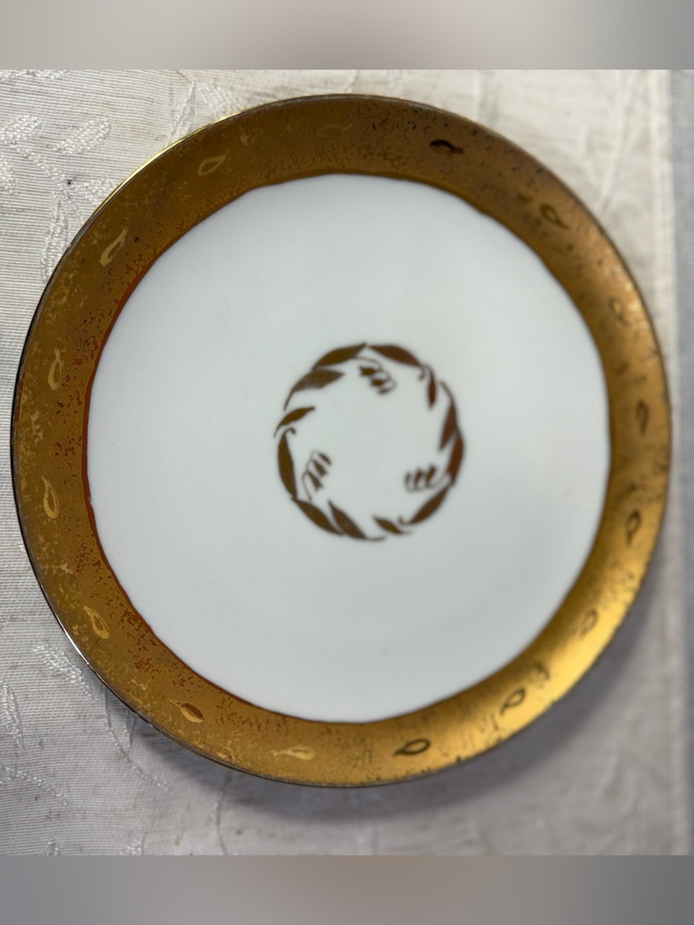 Vintage Gold Encrusted Porcelain Plate Floral Lily Wreath Fine China Decor 9.25”